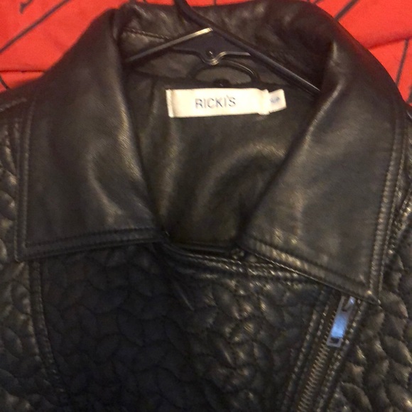 Ladies leather jacket size small - Picture 3 of 3